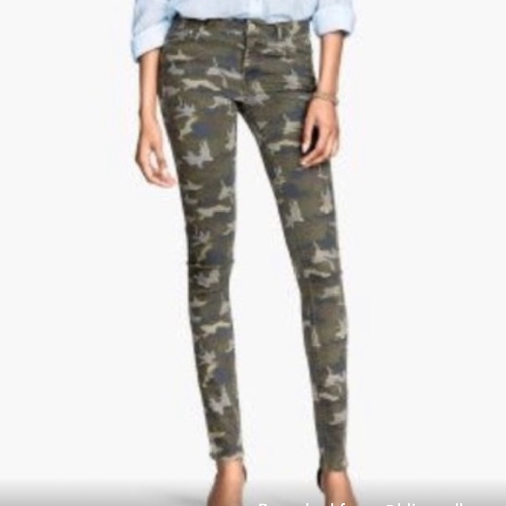 H&M Perfect Camouflage Skinny Jeans